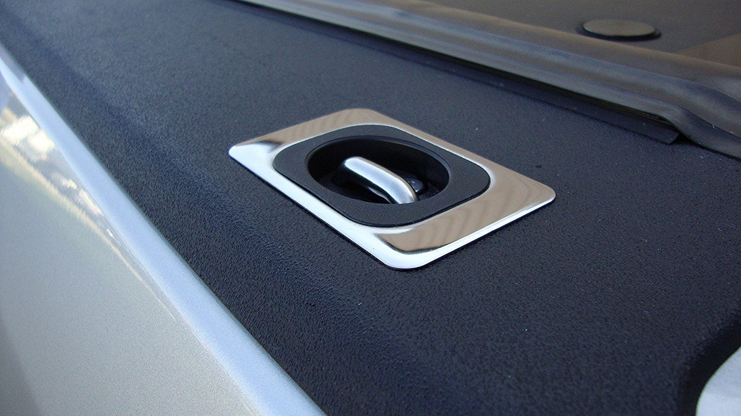 Bull Ring 9064 for 201419 Crew Max (Rail Cap Cut is required)